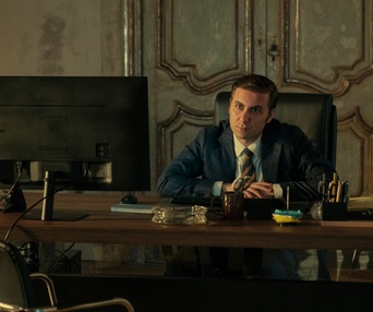 Une scène du film The Love Scam