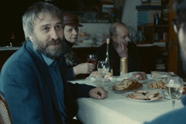 Une scène du film Sieranevada