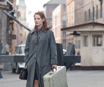 Une scène du film The Debt