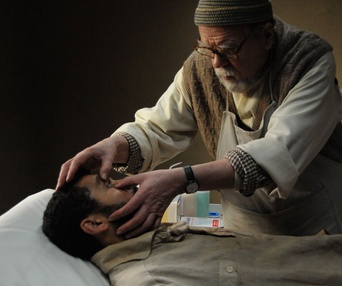 Une scène du film Des hommes et des dieux