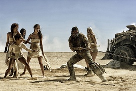 Une scène du film Mad Max: Fury Road Une scène du film Mad Max: Fury Road