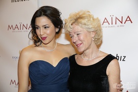 Sur le tapis rouge de Maïna Sur le tapis rouge de Maïna