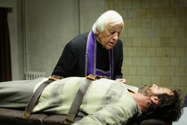 Une scène du film Dead Man Talking