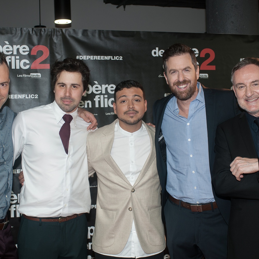 Sur le tapis rouge du film De père en flic 2