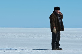 Une scène du film Le vendeur Une scène du film Le vendeur