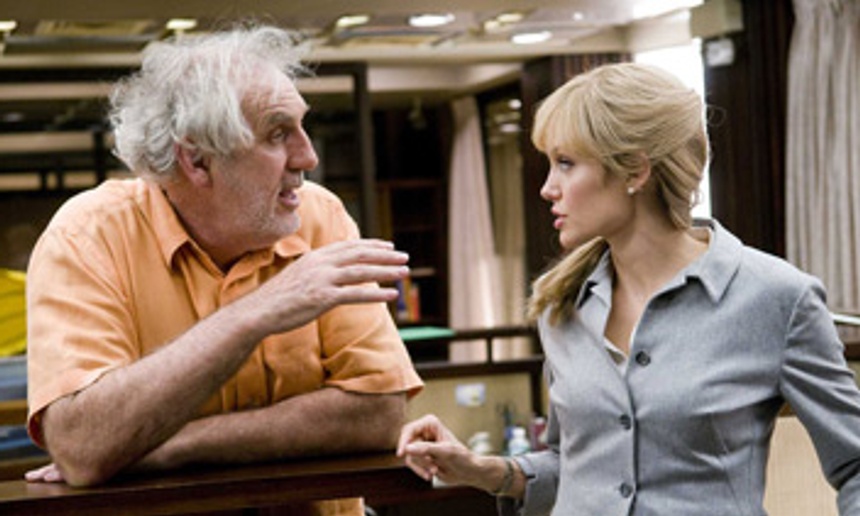 Phillip Noyce à la barre de The Arrangement