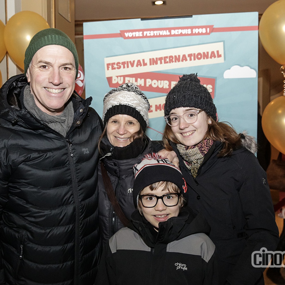 Sur le tapis rouge de la première du film Le coeur en braille