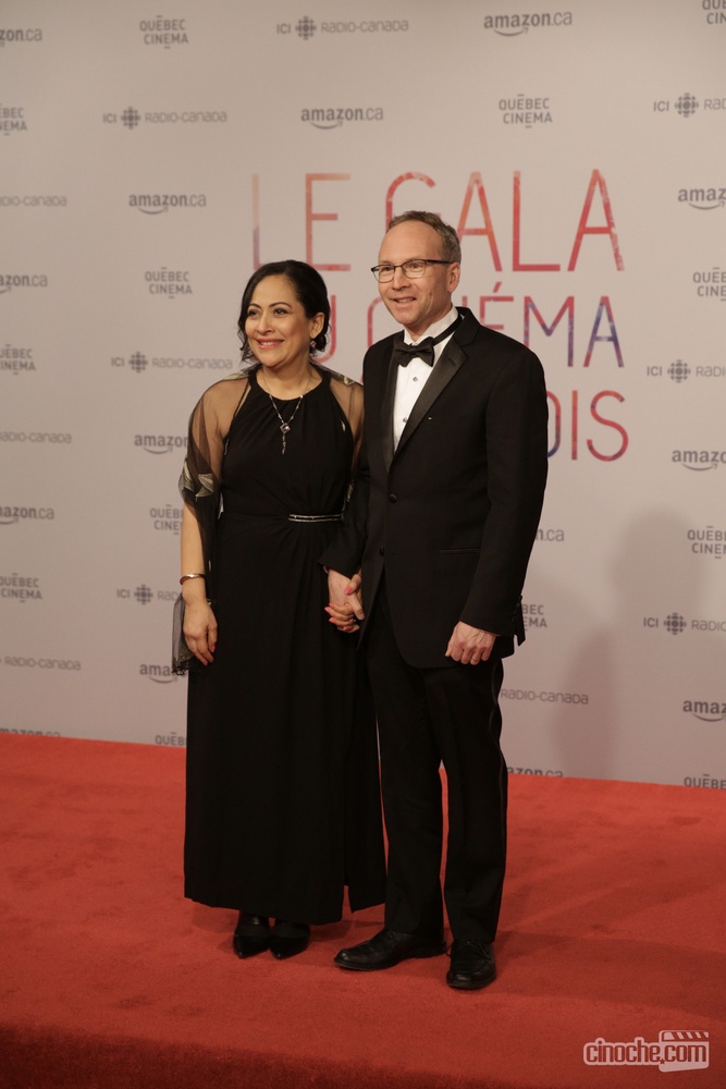 Sur le tapis rouge de Gala du cinéma Québécois