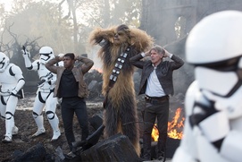 Une scène du film Star Wars: The Force Awakens Une scène du film Star Wars: The Force Awakens