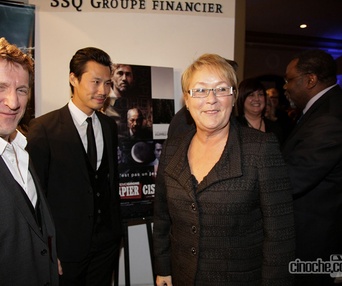 Sur le tapis rouge de Roche papier ciseaux