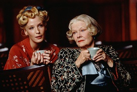 Scène du film Madame Henderson présente
