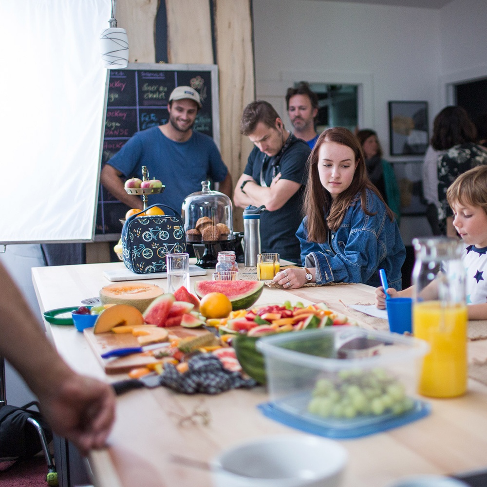 Sur le plateau du film Le guide de la famille parfaite