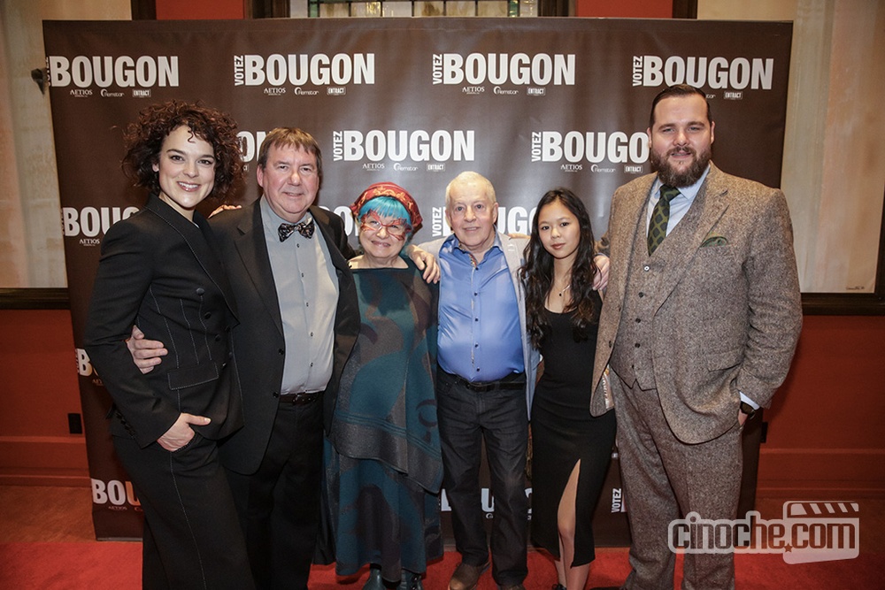 Sur le tapis rouge du film Votez Bougon