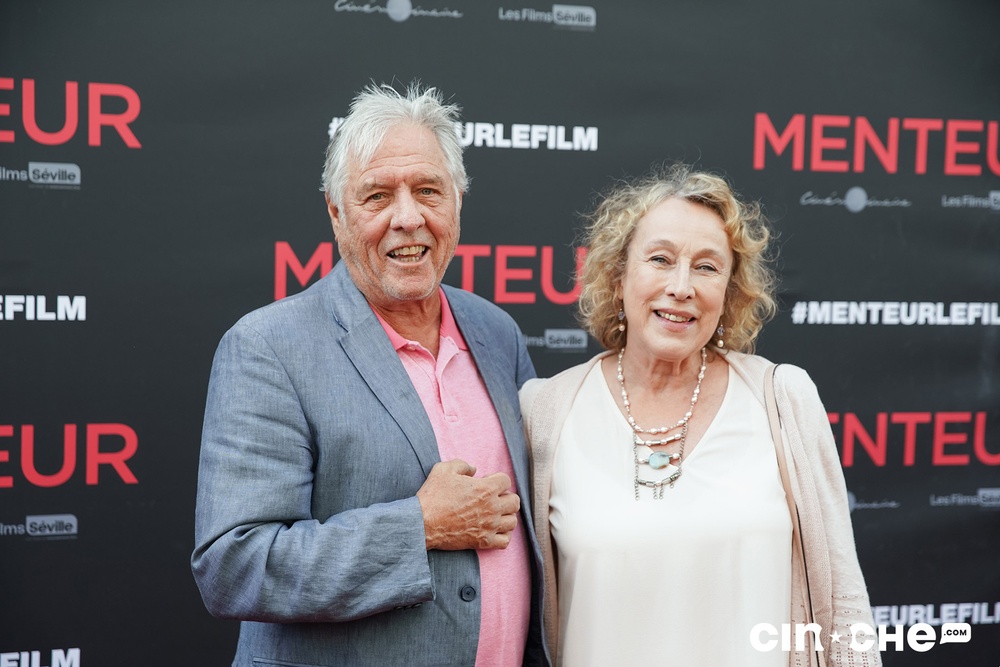 Sur le tapis rouge du film Menteur