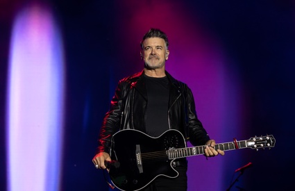 Image de l'article Roch Voisine pose pour une rare fois avec sa conjointe