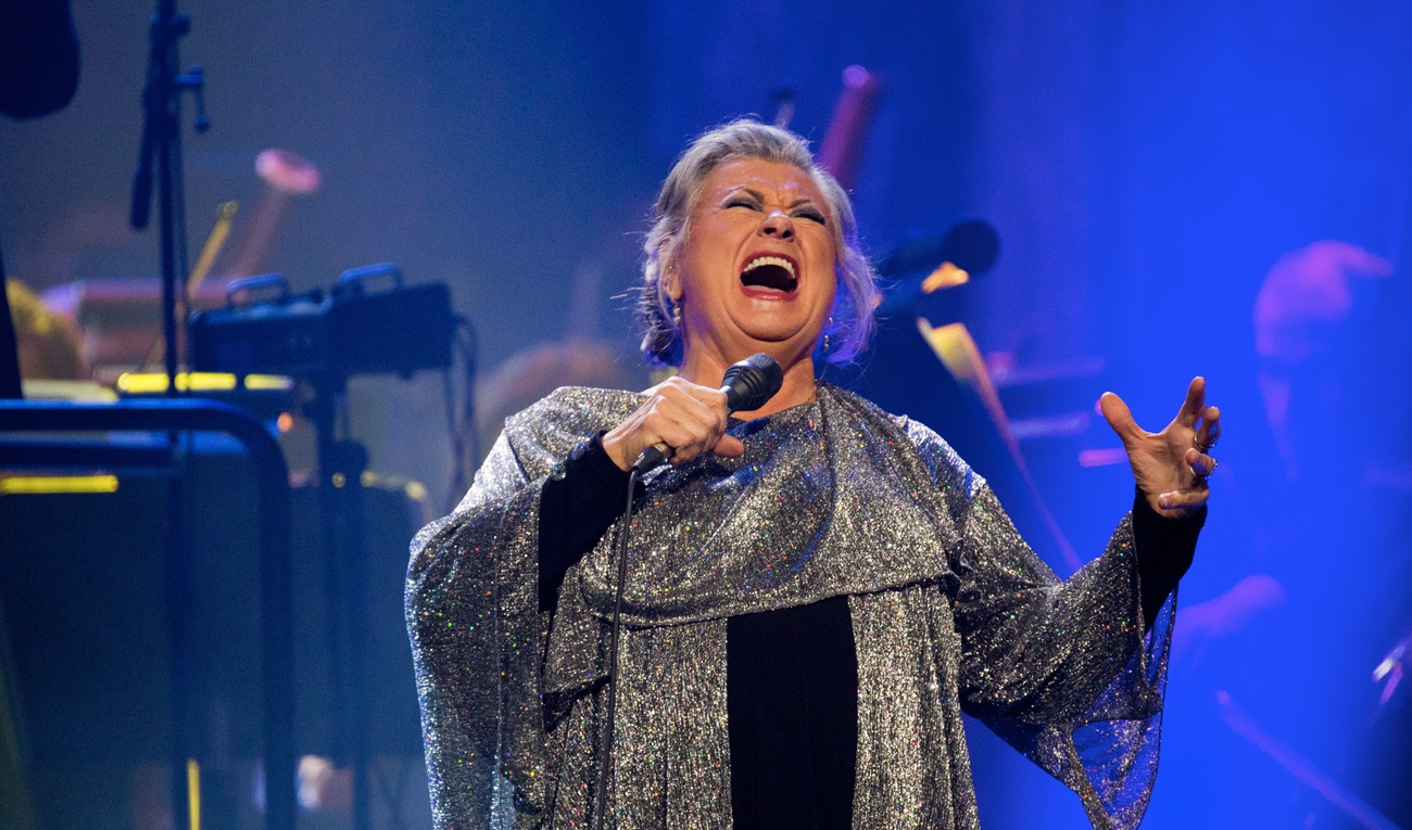Ginette Reno fait la tendresse au public du Centre Vidéotron