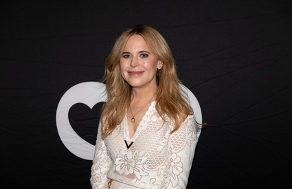 Image de l'article Julie Snyder magnifique pour le lancement de la nouvelle saison d' «Occupation Double »