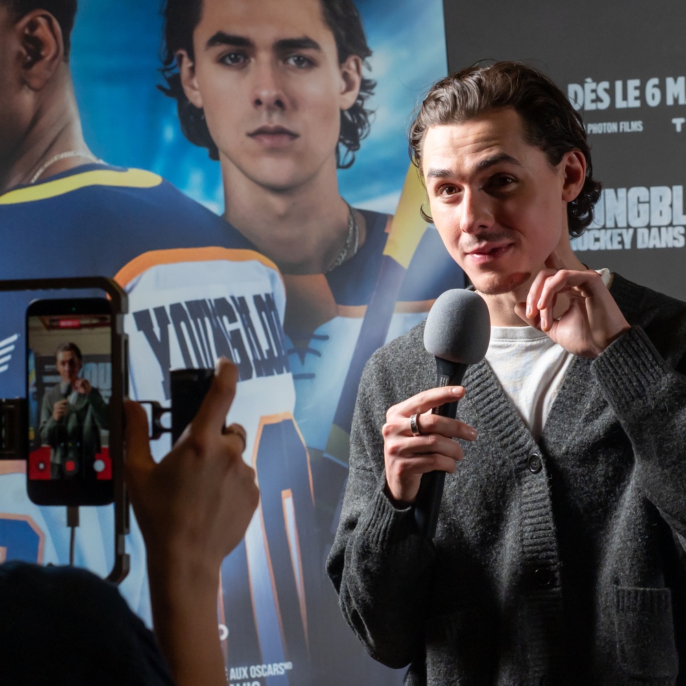 Tapis rouge de la première du film Youngblood : le hockey dans le sang