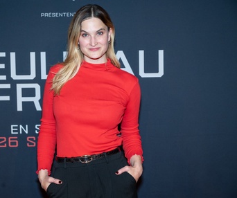 Première du film Seule au front (Out Standing)