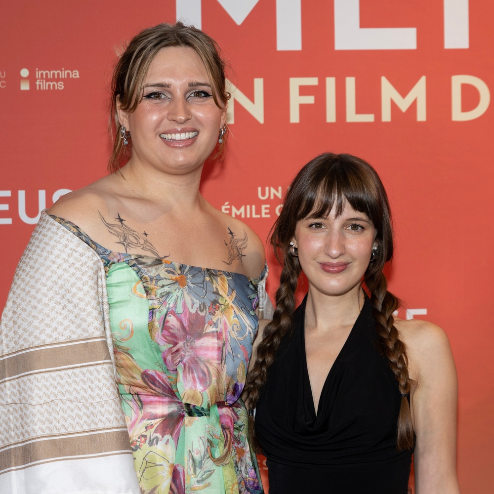 Première de Menteuse