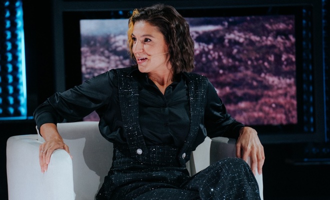 Sara Dufour à <em>En direct de l'univers</em>