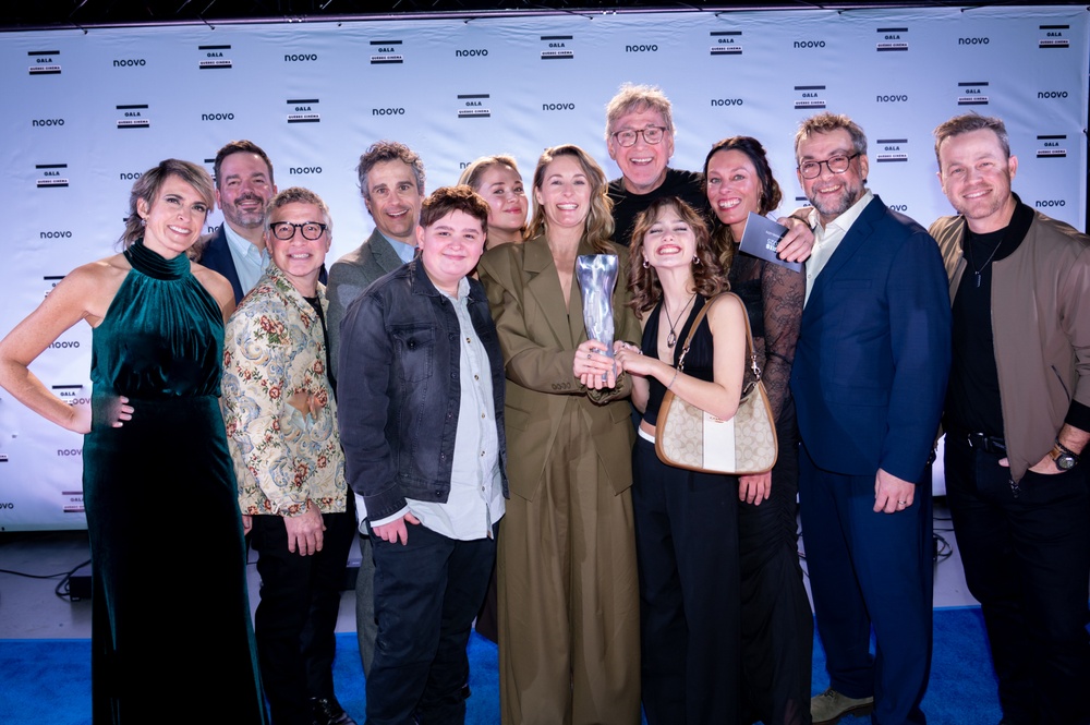 L'équipe du film Le cyclone de Noël, récipiendaire du prix du public Michel-Côté