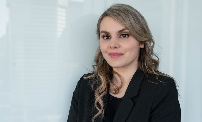 Image de l'article Coeur de Pirate révèle être atteinte d'un rare problème de santé