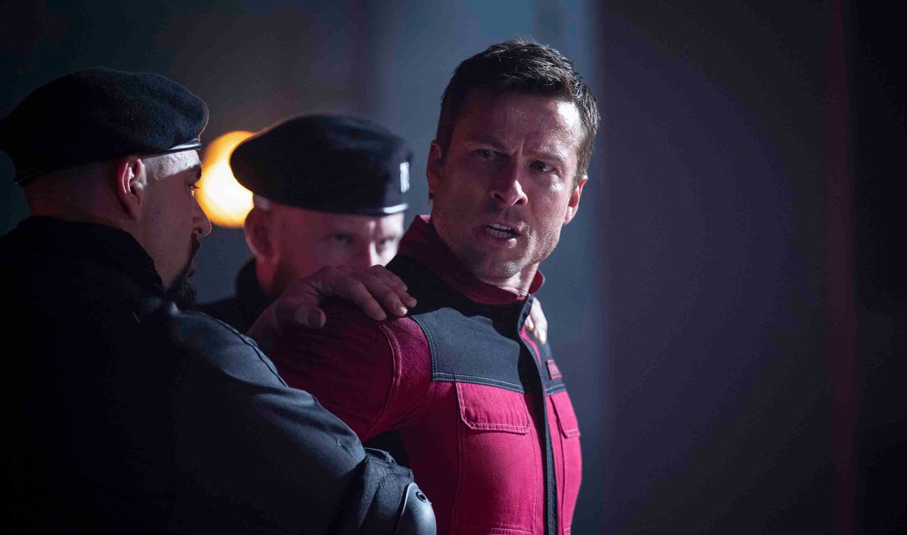 Image de l'article Bande-annonce : Tout le monde veut la peau de Glen Powell dans Le jeu du défi