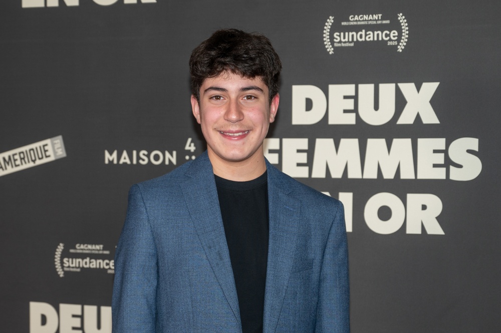 Tapis rouge de Deux femmes en or