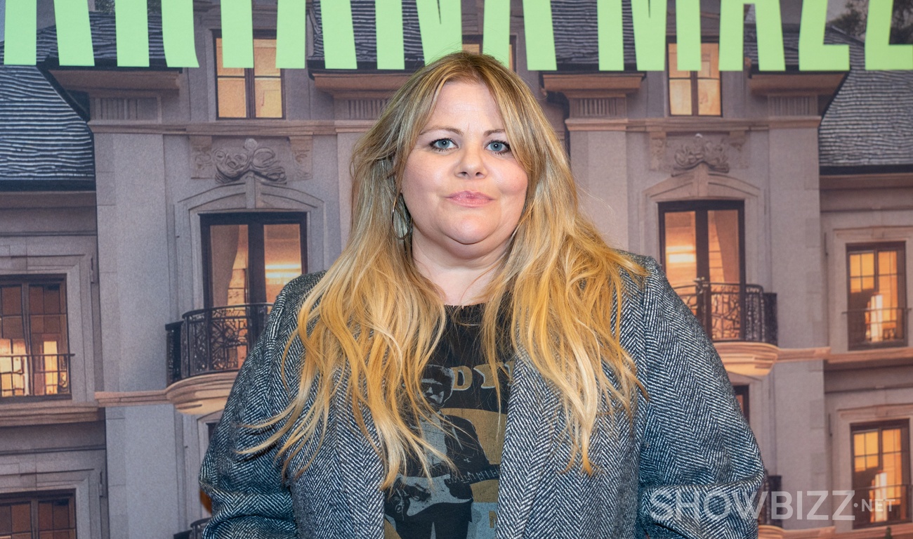 Image de l'article Geneviève Schmidt présente son nouvel amoureux sur un tapis rouge